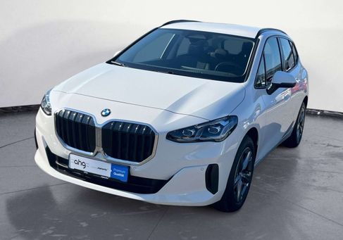 BMW 220, 2025 2