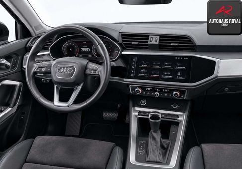 Audi Q3, 2022 2