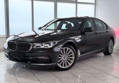 BMW 750, 2018
