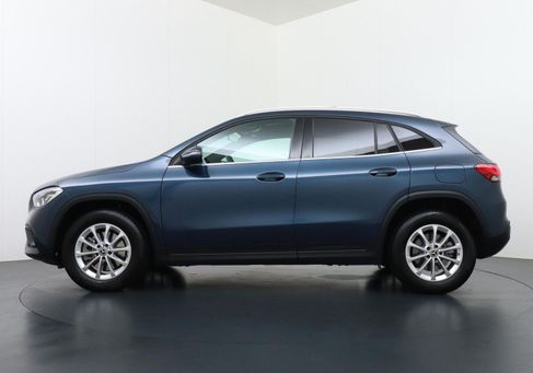 Mercedes-Benz GLA 250, 2023