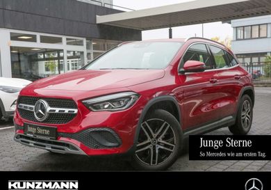 Mercedes-Benz GLA 200, 2020