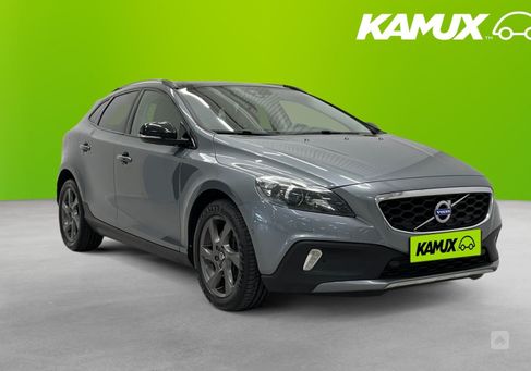 Volvo V40 Cross Country, 2015