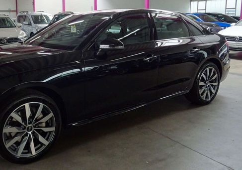 Audi A4, 2022