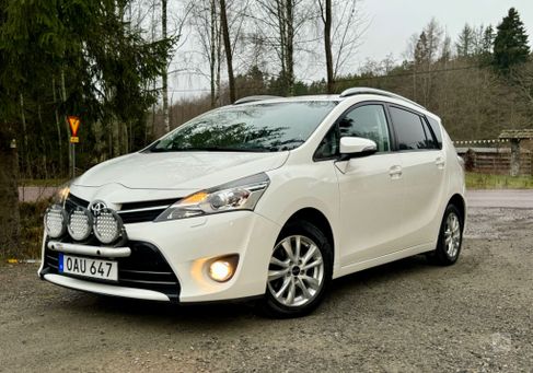 Toyota Verso, 2015