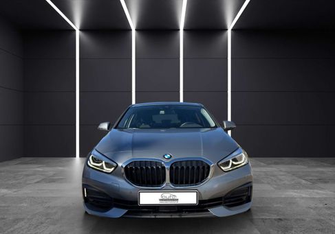 BMW 118, 2022