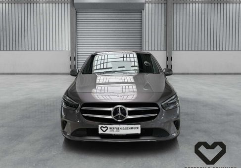 Mercedes-Benz B 200, 2020