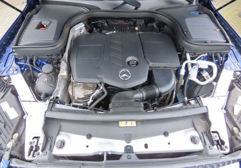 Mercedes-Benz GLC 200, 2022