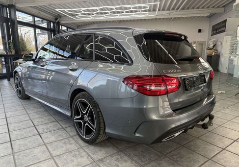 Mercedes-Benz C 300, 2020