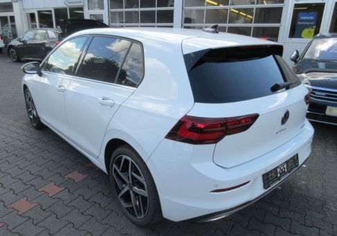 Volkswagen Golf, 2021 3