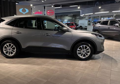Ford Kuga, 2022