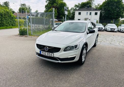 Volvo V60 Cross Country, 2018