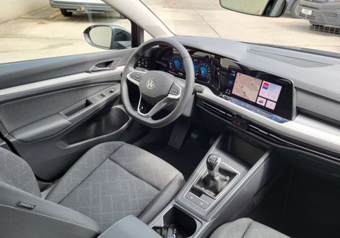 Volkswagen Golf, 2024 3