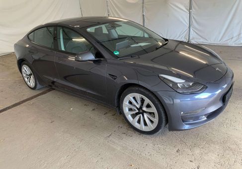 Tesla Model 3, 2023 2