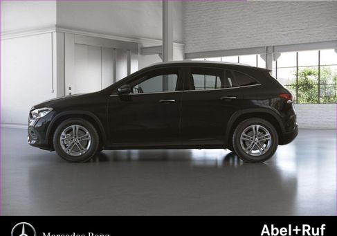 Mercedes-Benz GLA 200, 2023