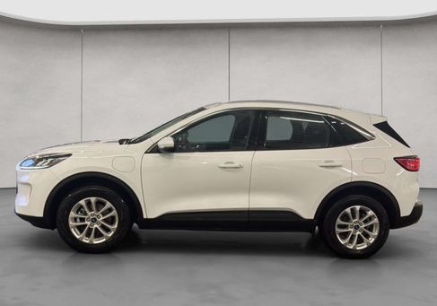 Ford Kuga, 2022