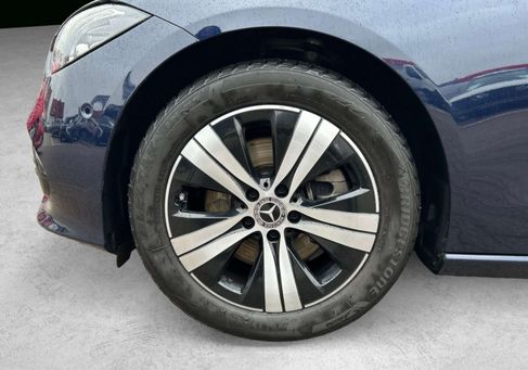 Mercedes-Benz C 300, 2022