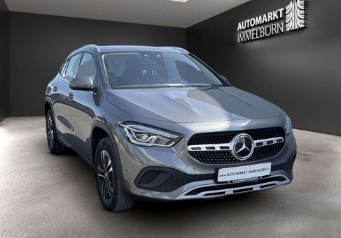 Mercedes-Benz GLA 180, 2024