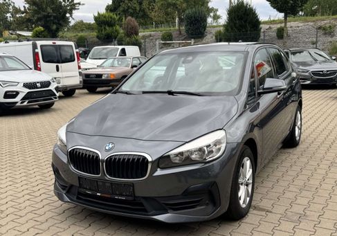 BMW 216, 2019