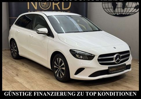 Mercedes-Benz B 180, 2023