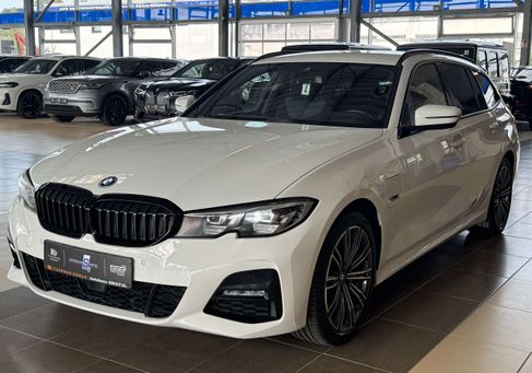 BMW 320, 2022