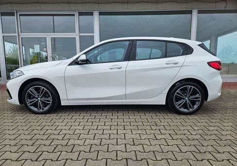 BMW 118, 2023