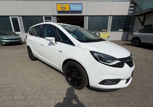 Opel Zafira, 2018