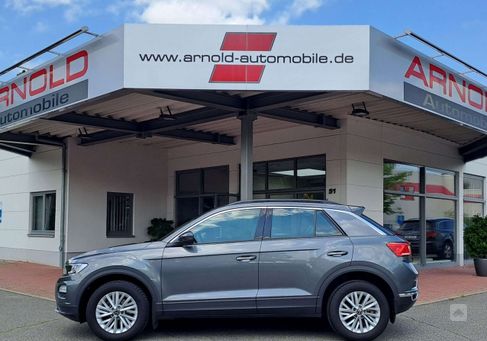 Volkswagen T-Roc, 2021