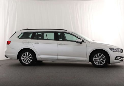 Volkswagen Passat Variant, 2022 3