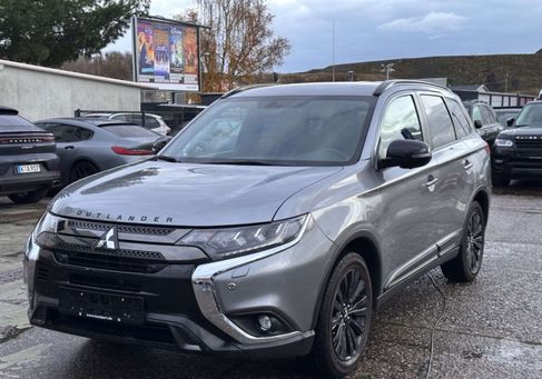 Mitsubishi Outlander, 2020