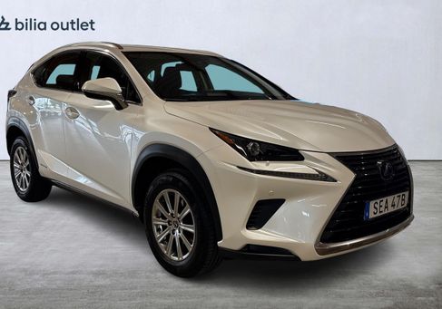 Lexus NX, 2020