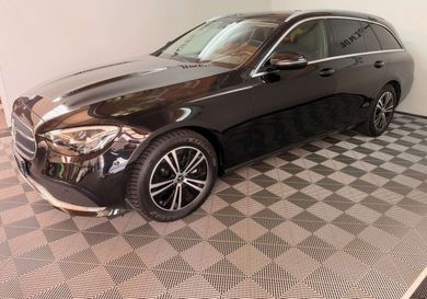 Mercedes-Benz E 200, 2022