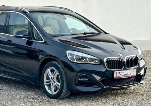 BMW 220, 2020