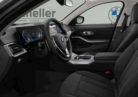 BMW 320, 2023