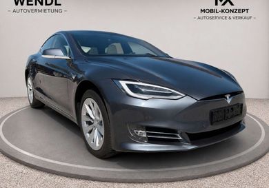 Tesla Model S, 2018