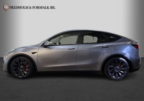 Tesla Model Y, 2023 2