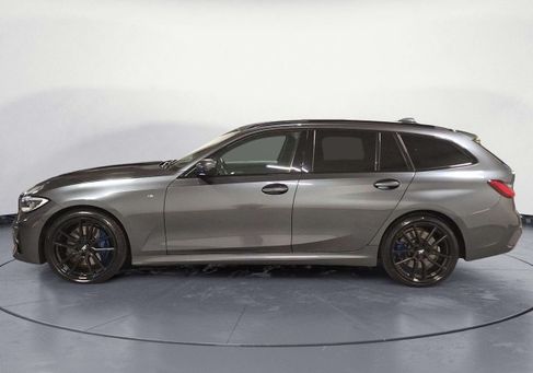 BMW 330, 2021