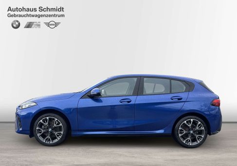 BMW 120, 2025 2