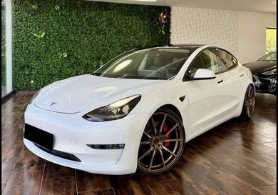 Tesla Model 3, 2021