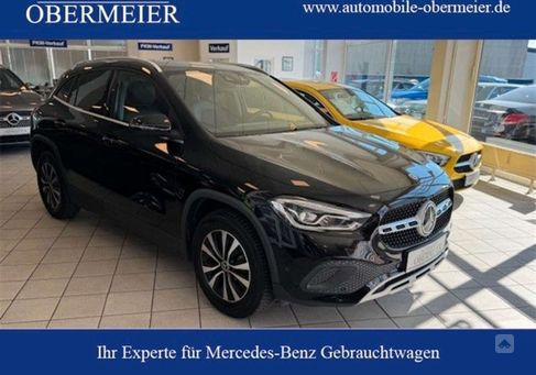 Mercedes-Benz GLA 200, 2020