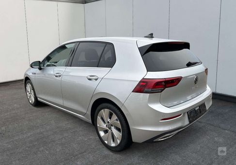 Volkswagen Golf, 2023