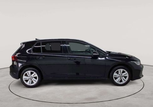 Volkswagen Golf, 2024 3