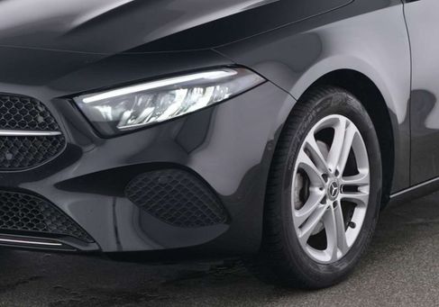 Mercedes-Benz A 180, 2025
