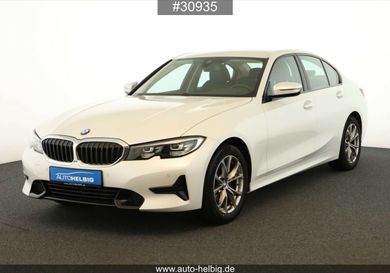 BMW 318, 2022