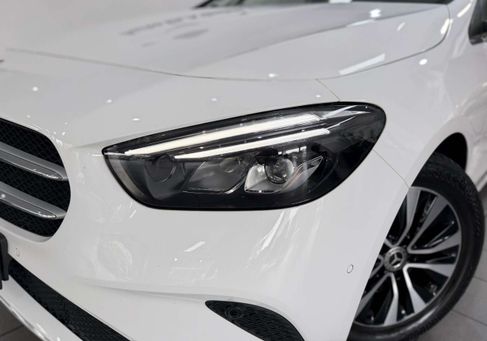 Mercedes-Benz B 200, 2022