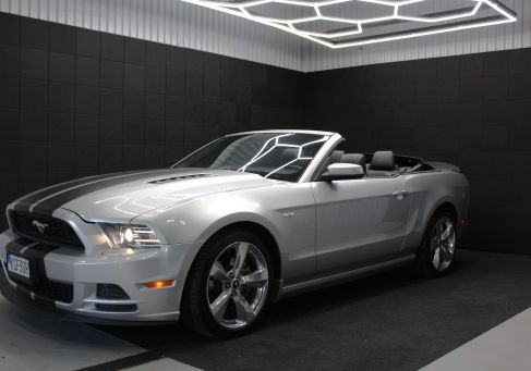 Ford Mustang, 2014