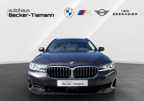 BMW 520, 2022