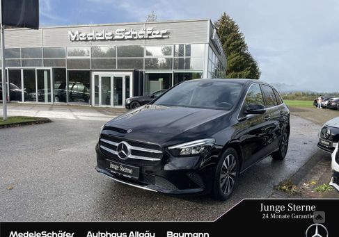 Mercedes-Benz B 250, 2022