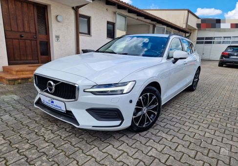 Volvo V60, 2022