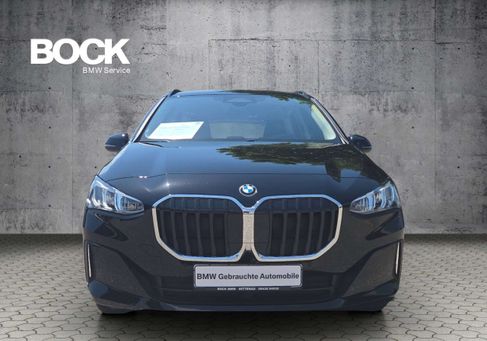 BMW 216, 2025