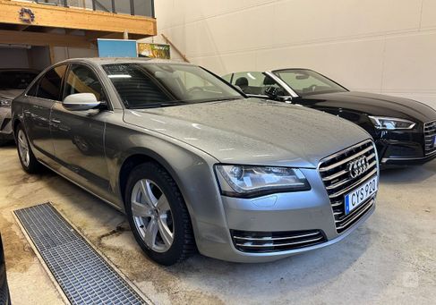 Audi A8, 2010